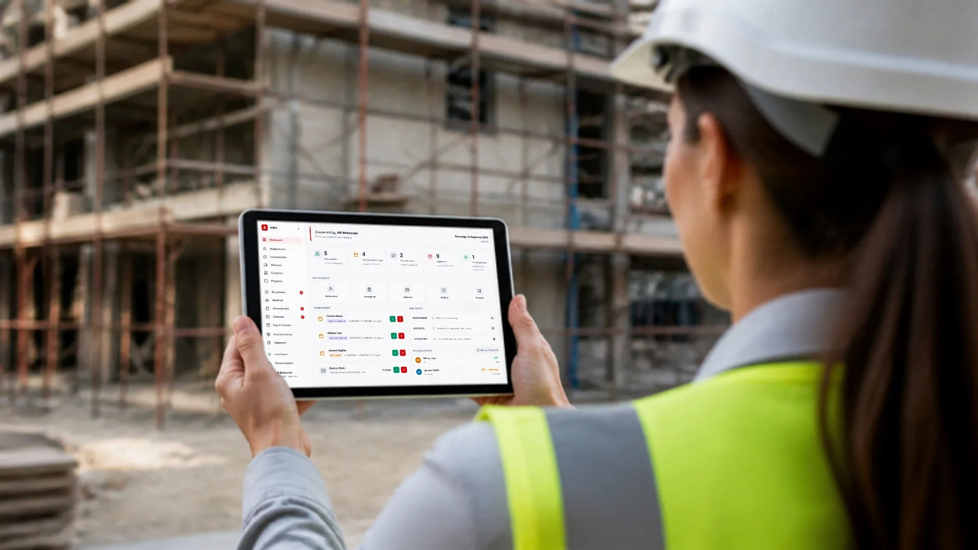 Werfleider bekijkt op een tablet alleen de afwijkingen in het MyVIRO-dashboard